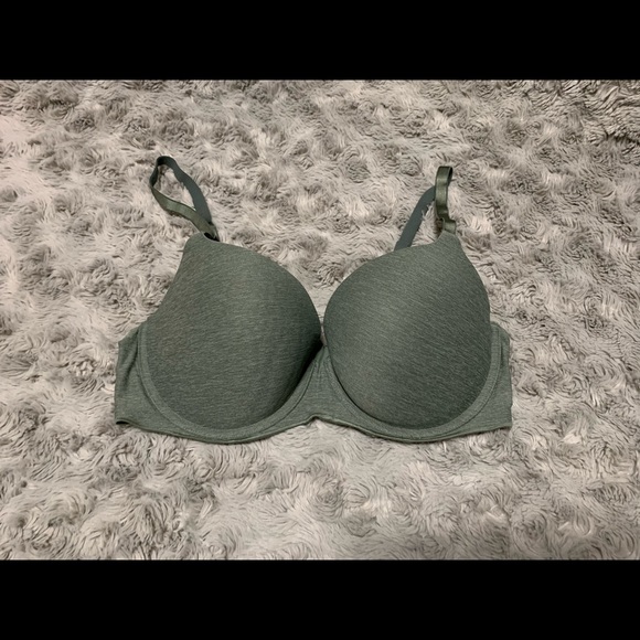 Green Bra - Picture 1 of 2